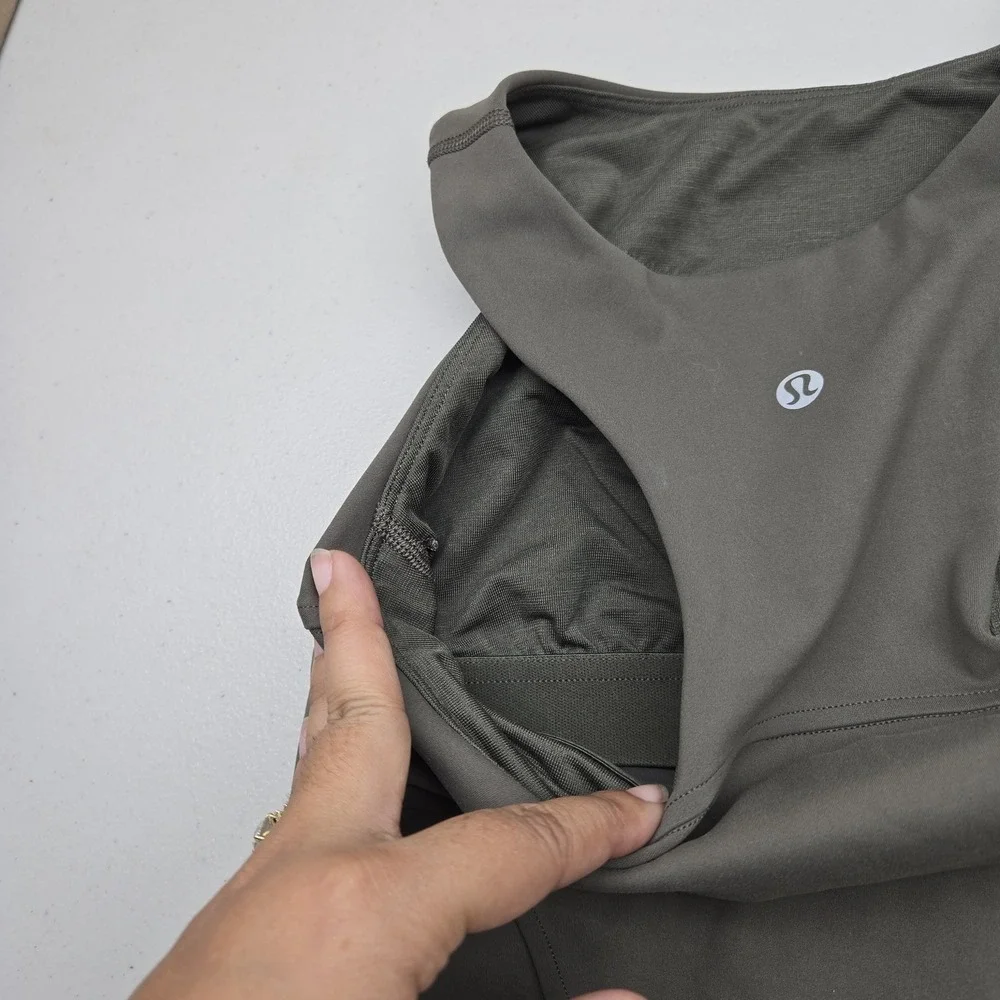 Lululemon‎ Women Active Top 2 Gray Invigorate Train Tank Wireless Racerback